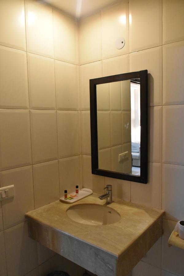نيودلهي Hotel Lohias Delhi Airport المظهر الخارجي الصورة