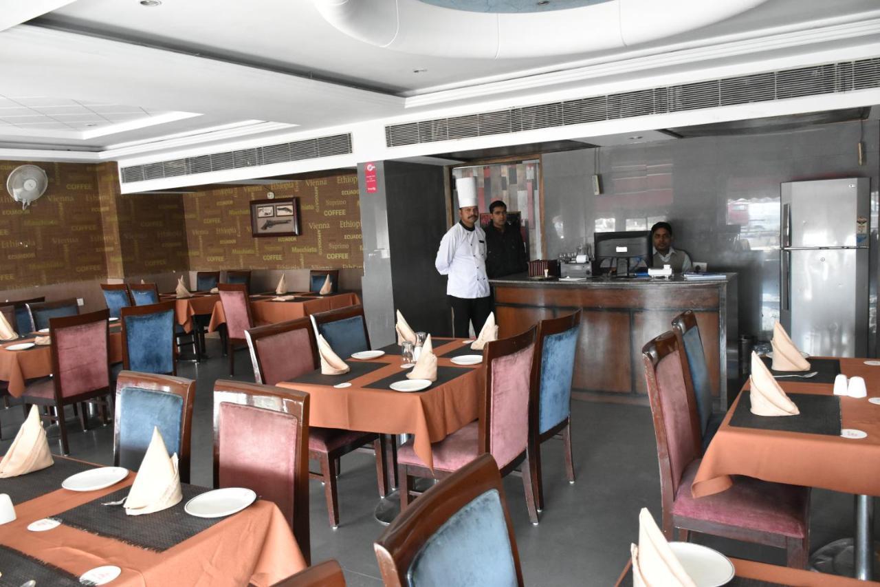 نيودلهي Hotel Lohias Delhi Airport المظهر الخارجي الصورة