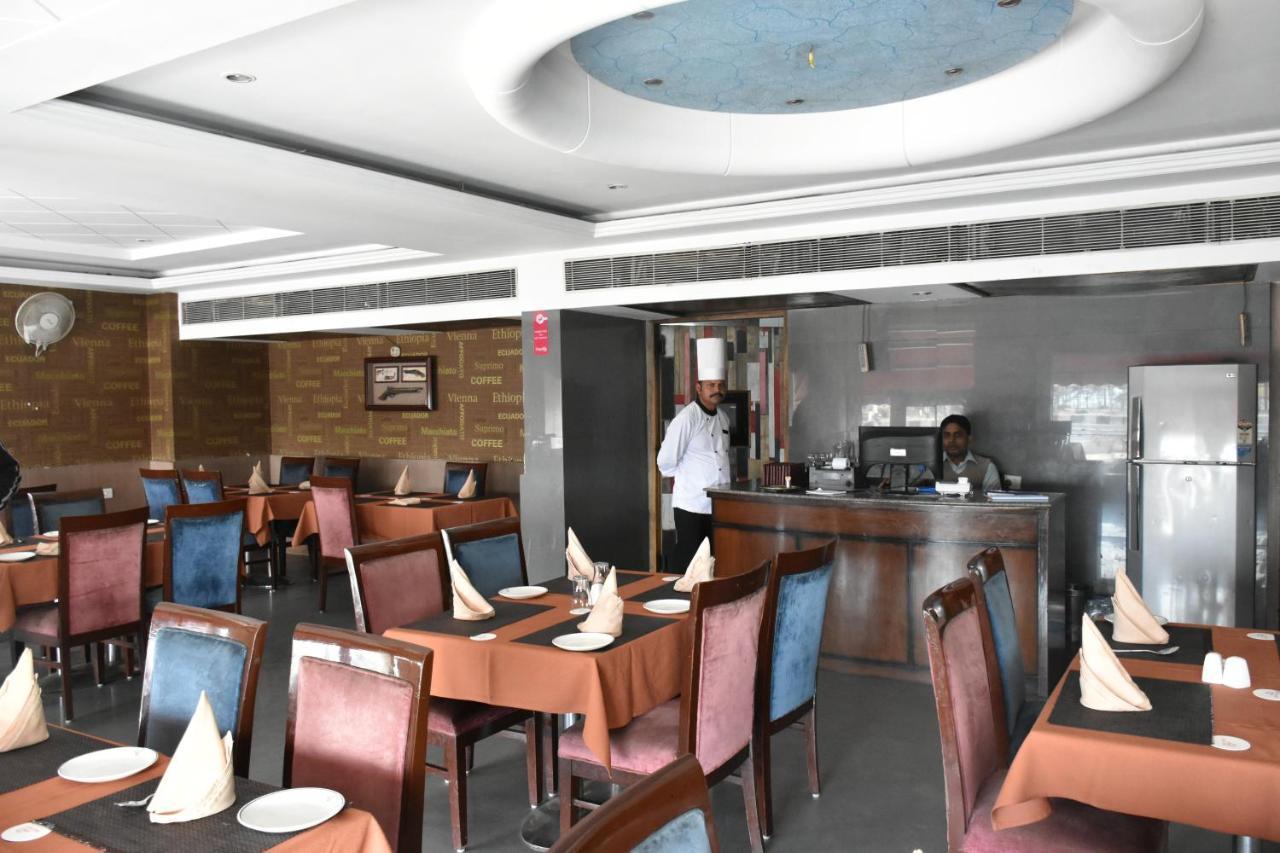 نيودلهي Hotel Lohias Delhi Airport المظهر الخارجي الصورة